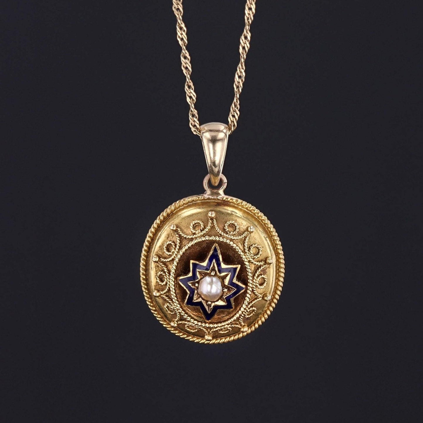 14k Gold Star Pendant | Victorian Star Pendant